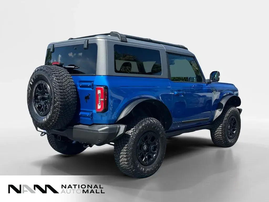 2021 Ford Bronco First Edition 4WD Advanced photo 5