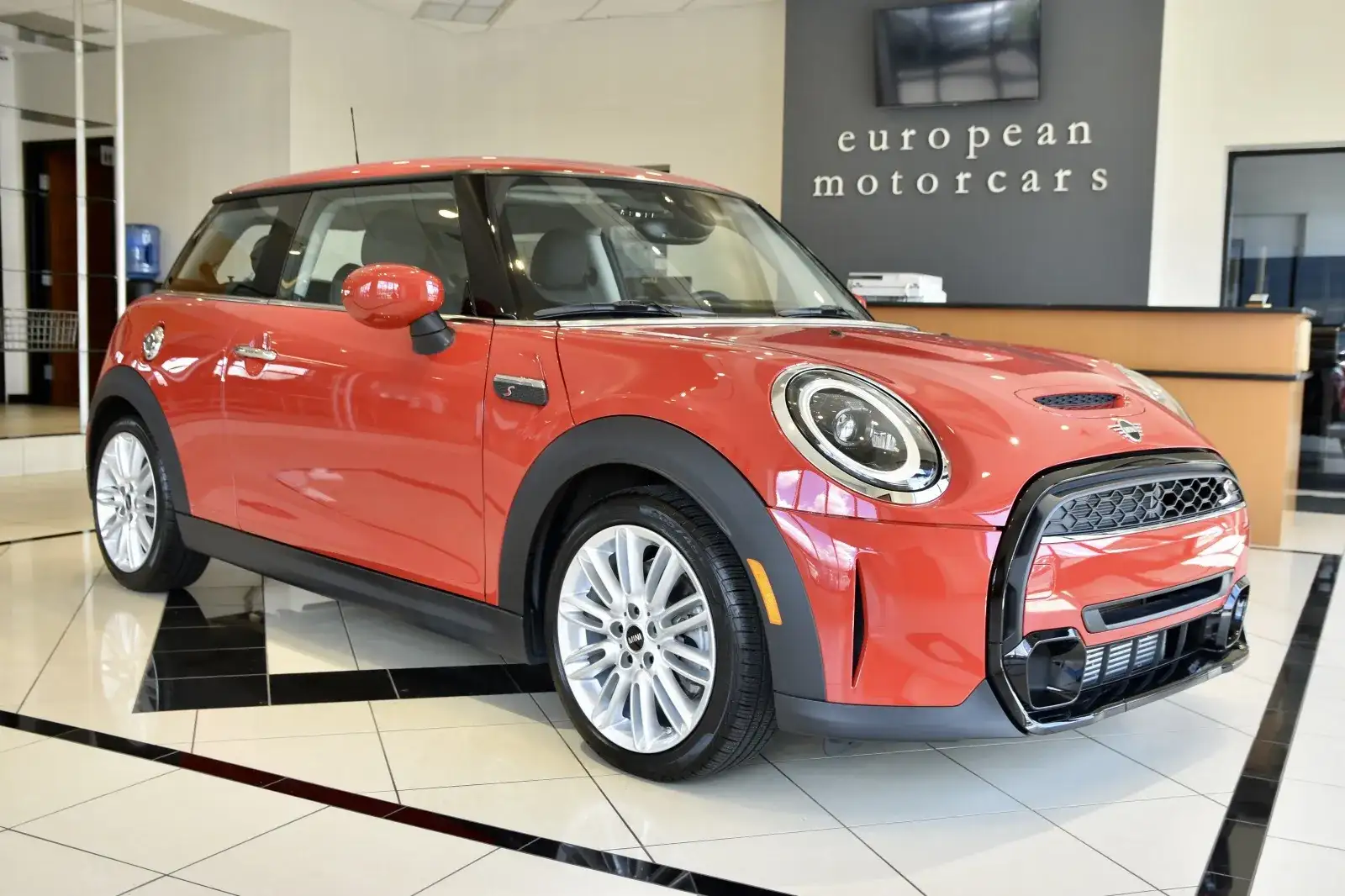 2024 MINI Hardtop Cooper S's photo