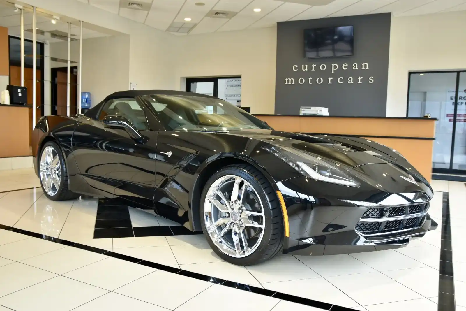 2018 Chevrolet Corvette Stingray Convertible 3LT's photo