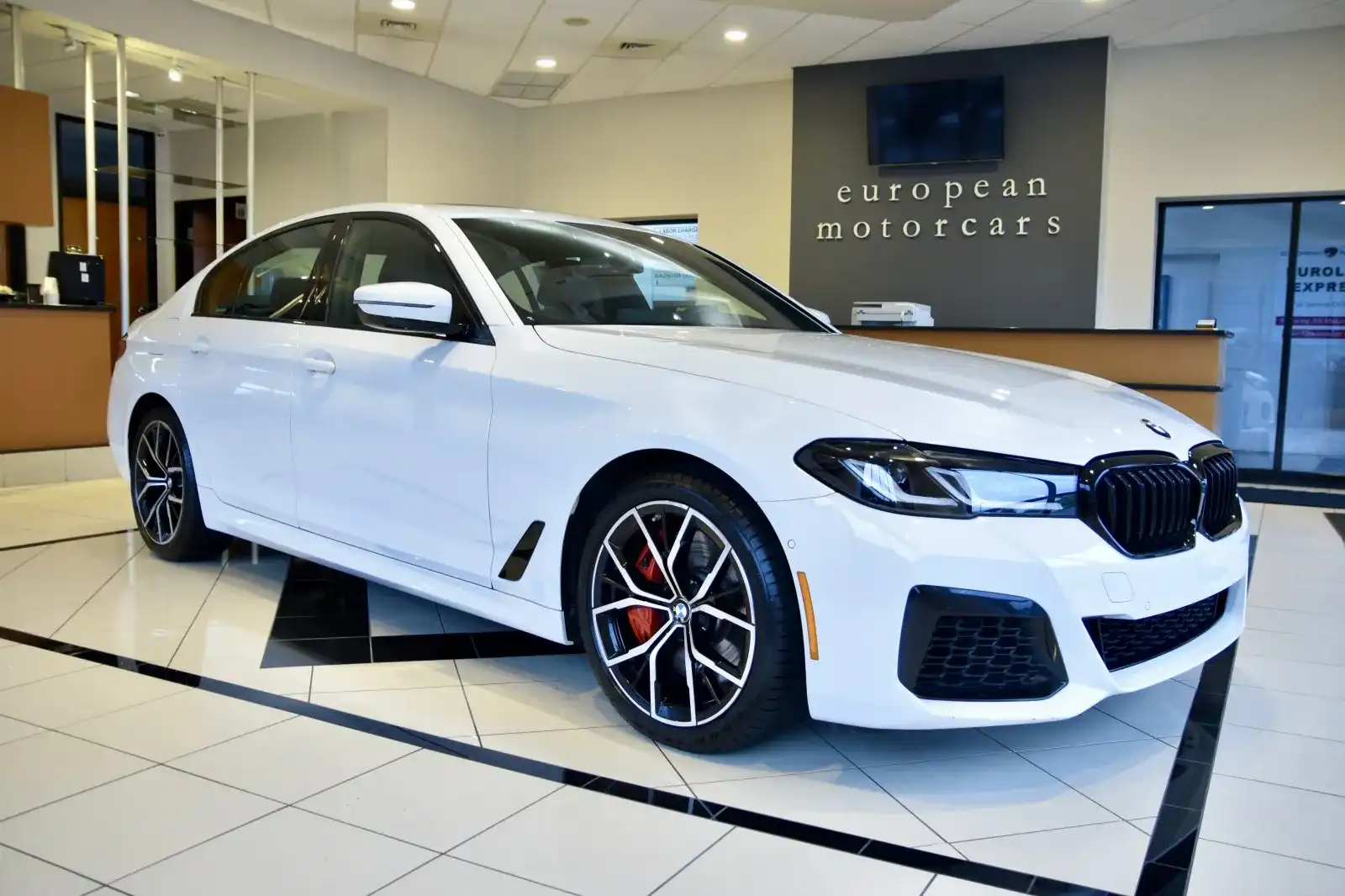2023 BMW 5 Series 540i xDrive Sedan's photo