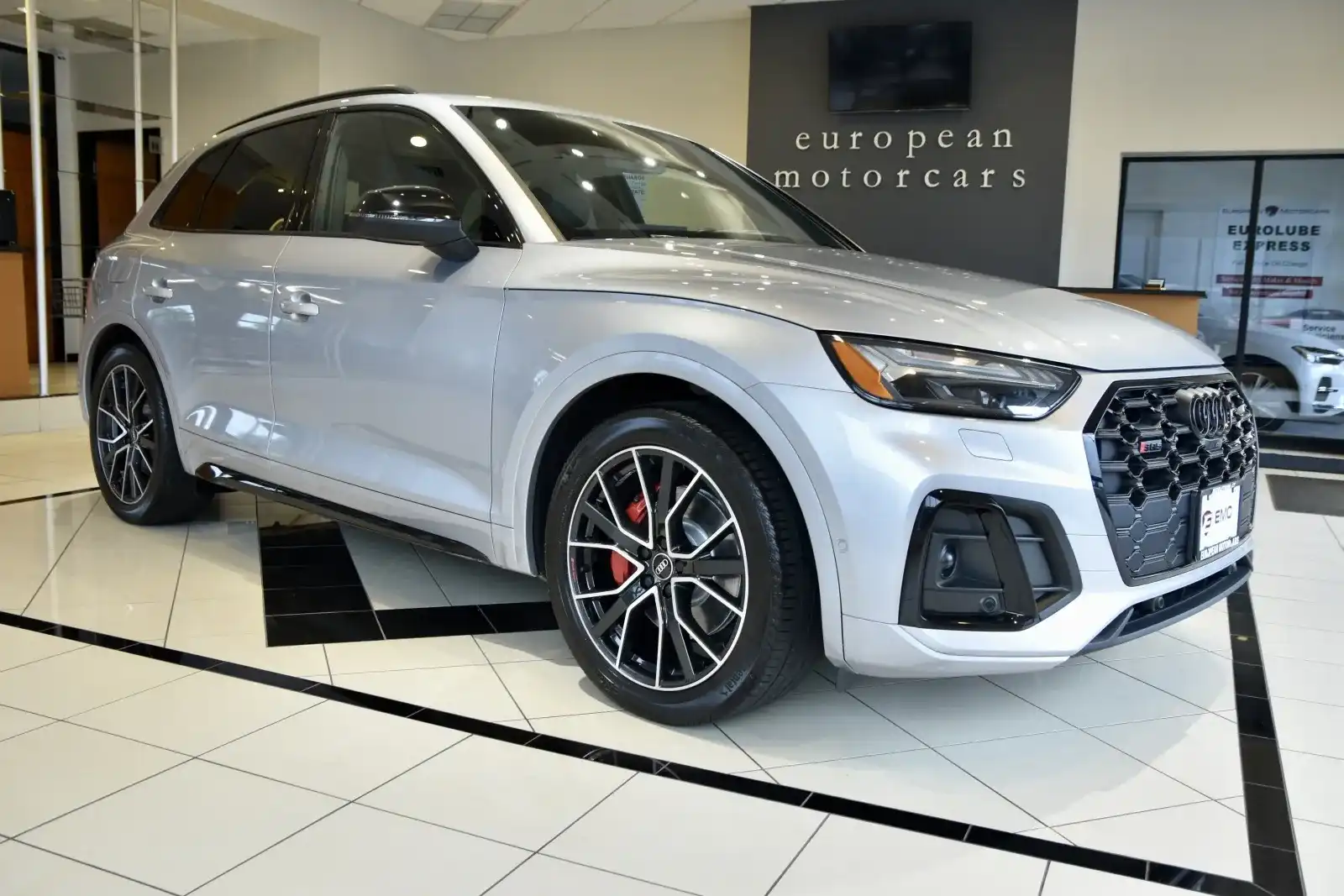 2023 Audi SQ5 Prestige's photo