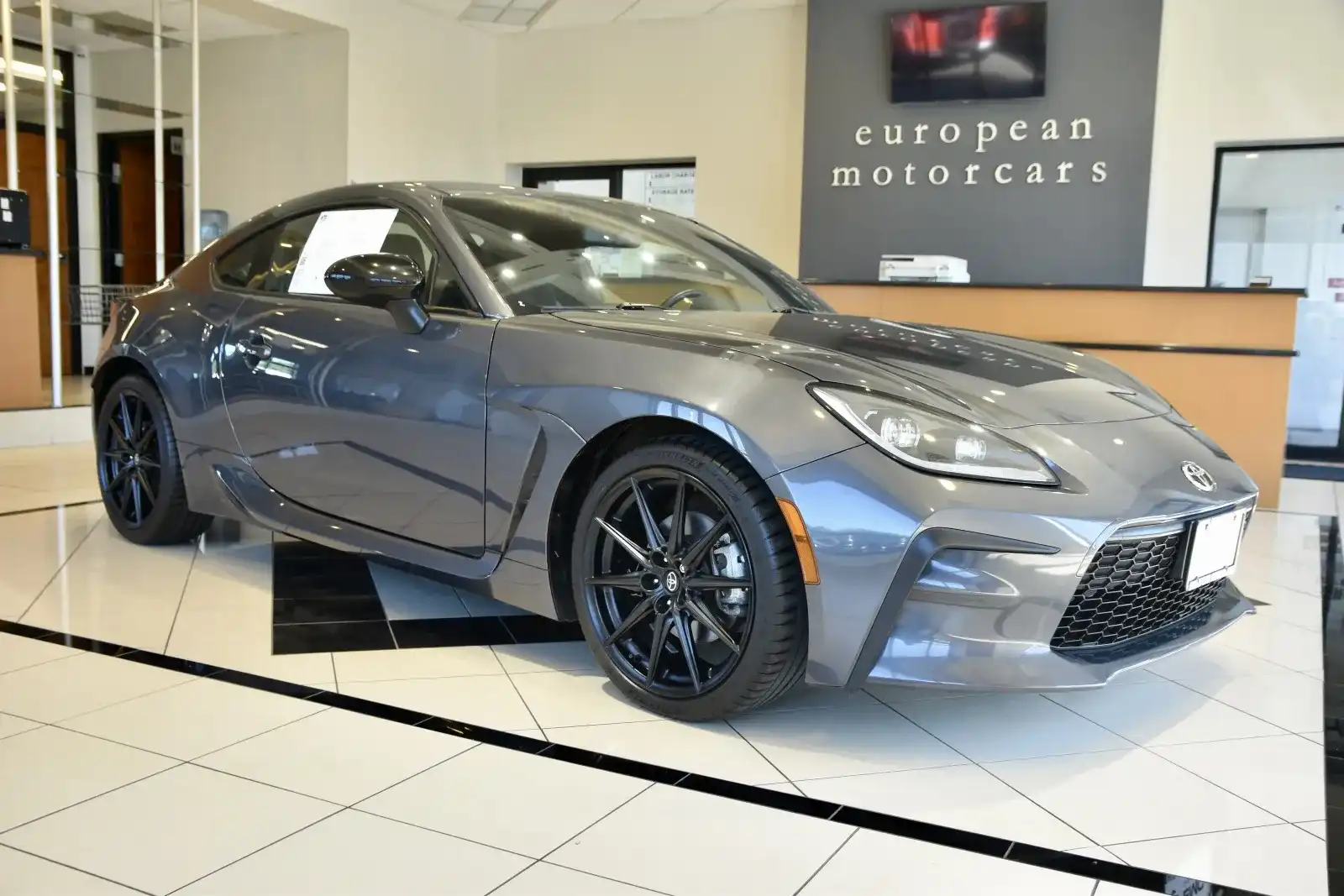 2022 Toyota GR86 Premium AT's photo
