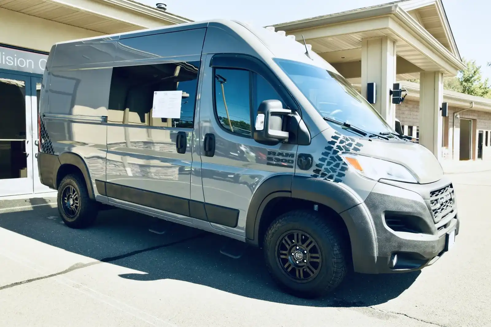 2024 RAM ProMaster 1500 Tradesman with PS 136" WB High Roof's photo