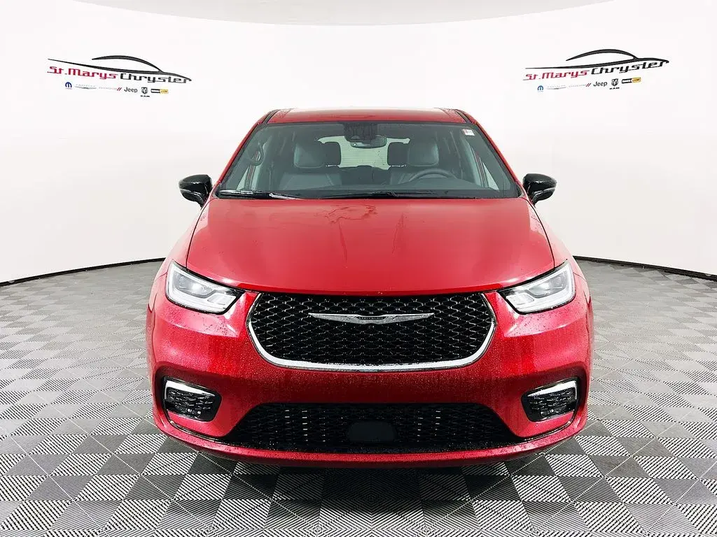 2025 Chrysler Pacifica Select photo 3
