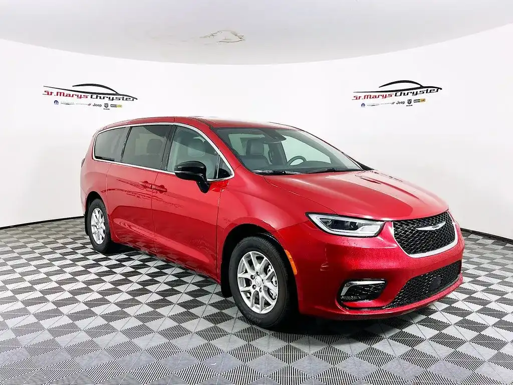 2025 Chrysler Pacifica Select's photo