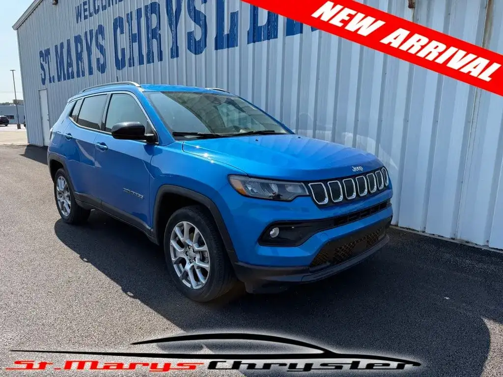 2022 Jeep Compass Latitude Lux 4X4's photo