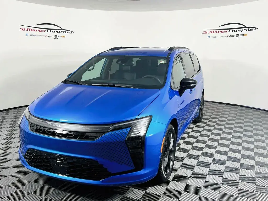 2027 Chrysler Pacifica Select photo 4