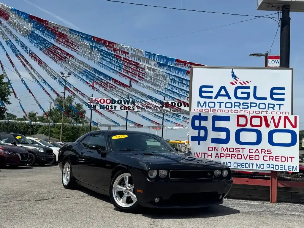 2012 Dodge Challenger R/T's photo