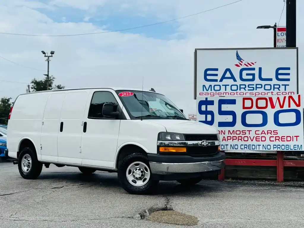 2022 Chevrolet Express Work Van HD 2500's photo