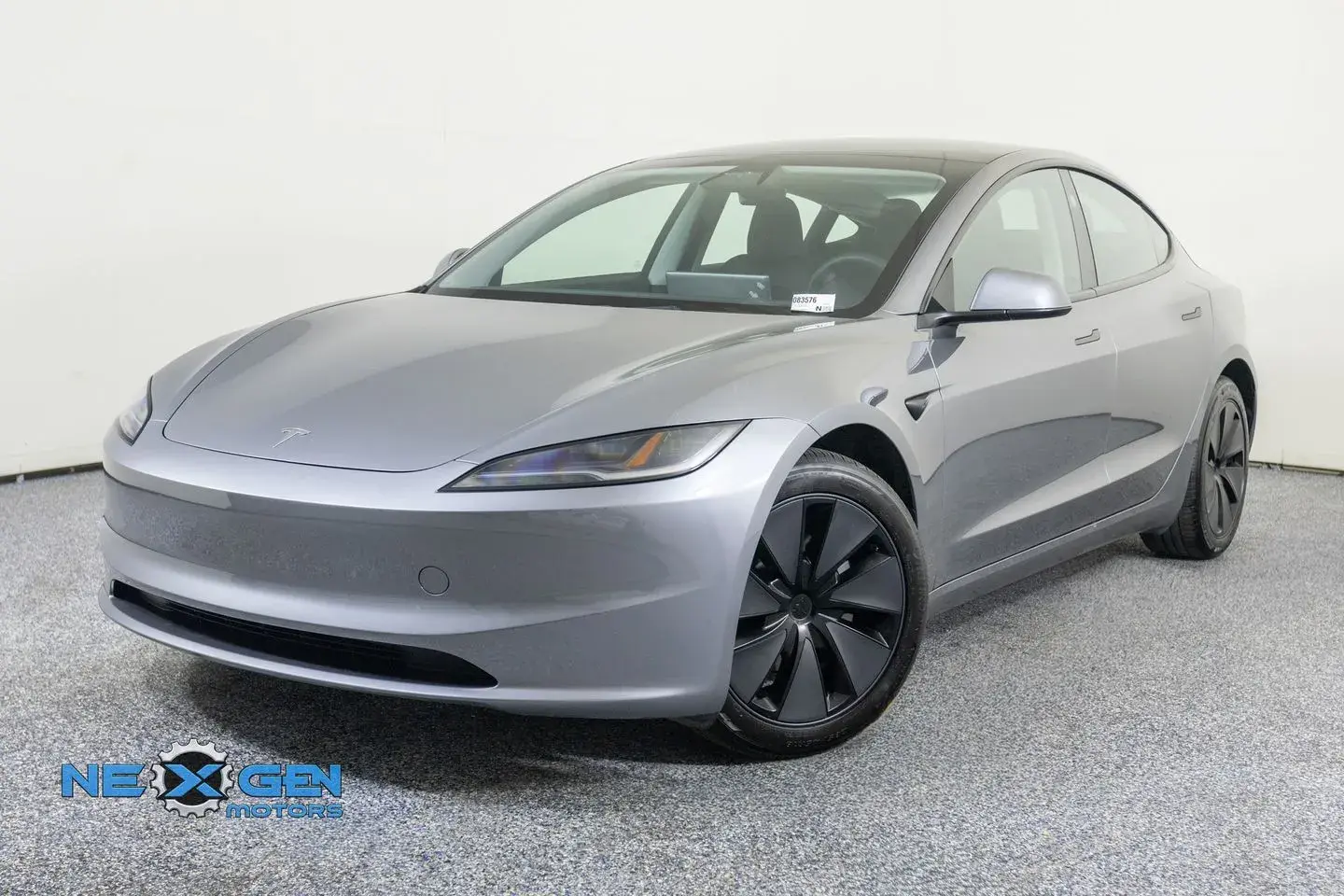 2025 Tesla Model 3 Long Range AWD photo 3