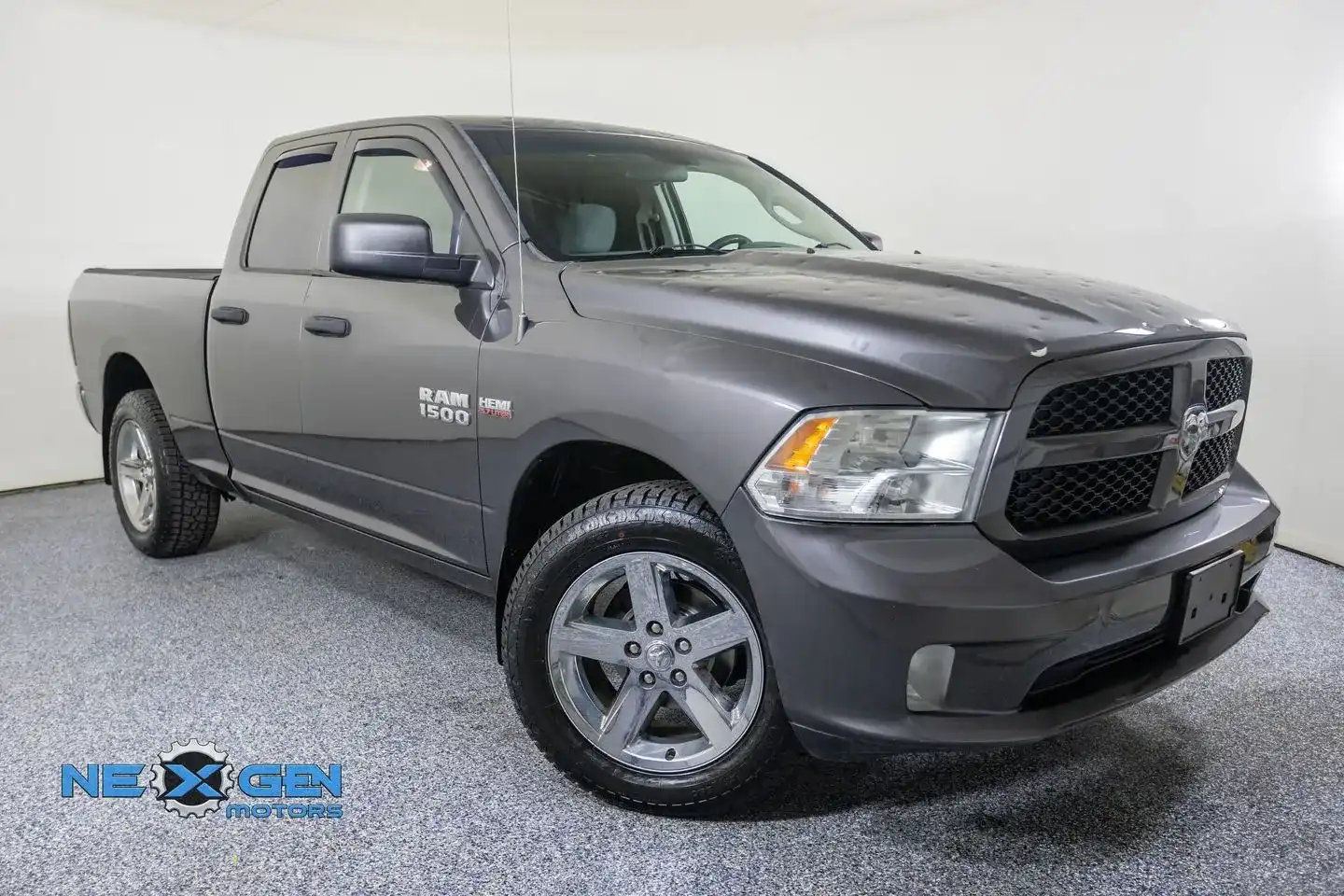 2018 RAM 1500 Express 4x4 Quad Cab 6'4's photo