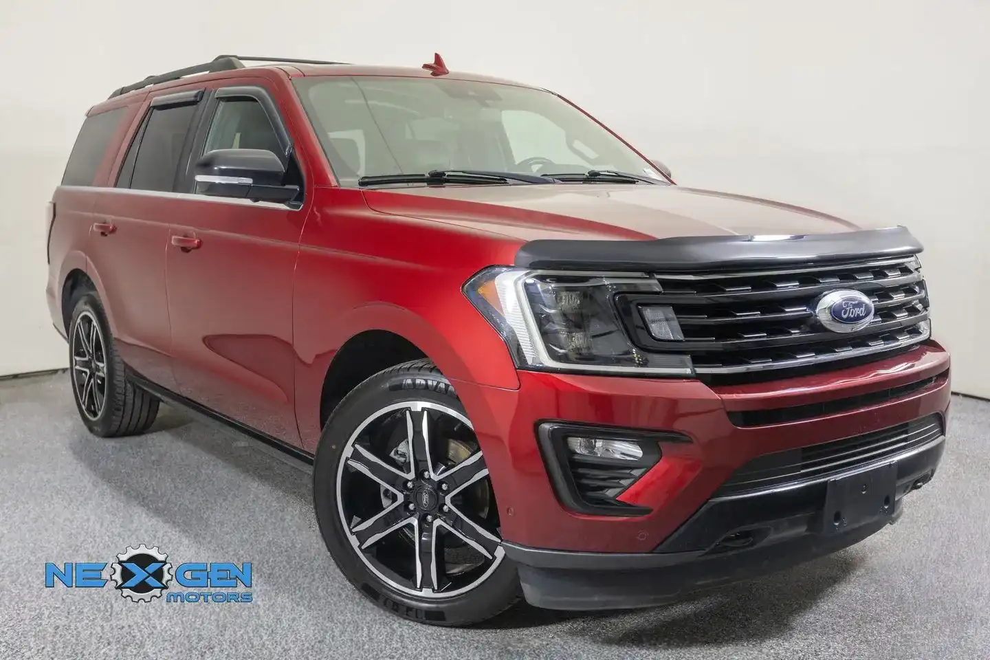 2019 Ford Expedition Limited 4WD's photo