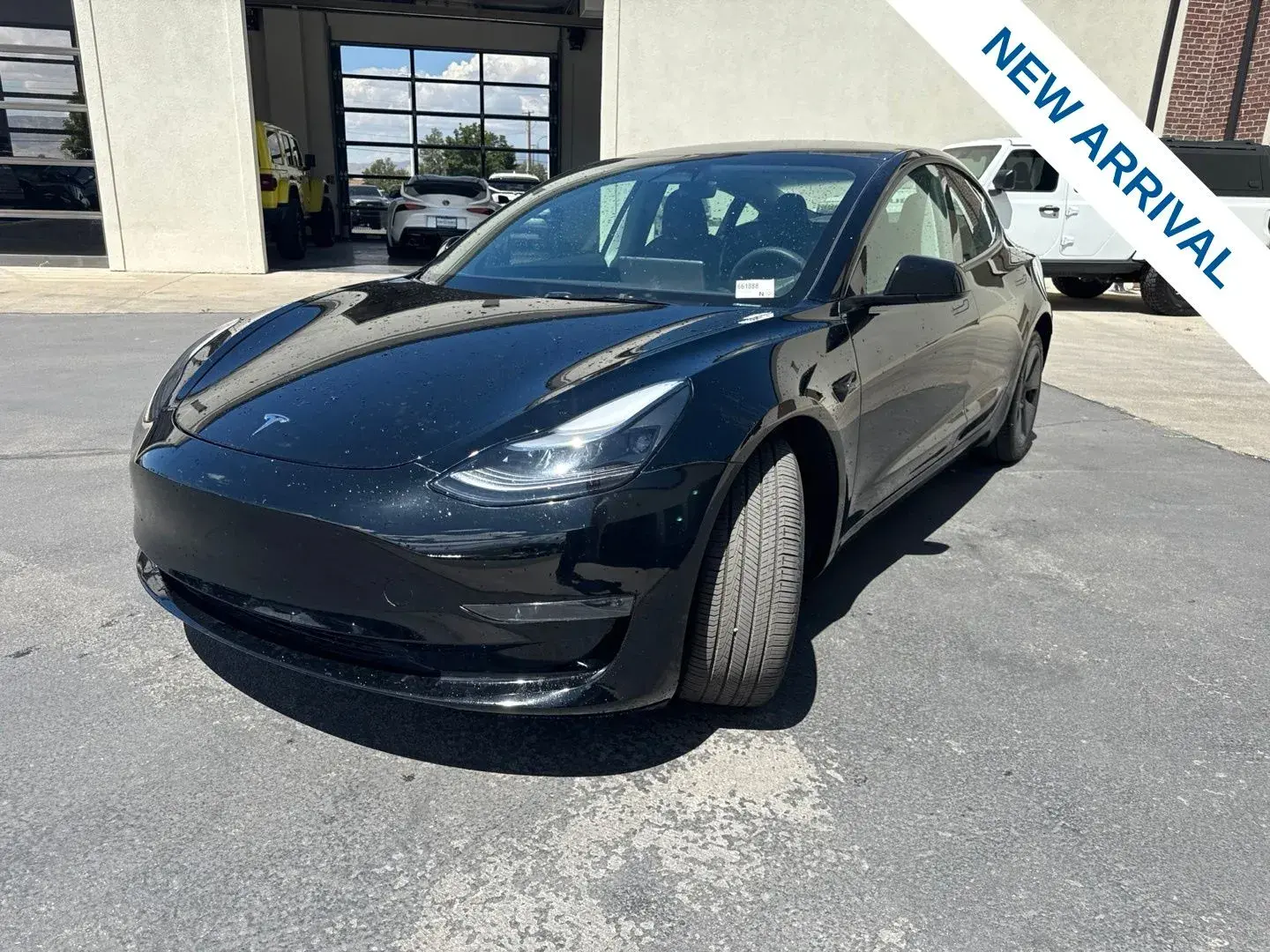 2023 Tesla Model 3 Long Range photo 3