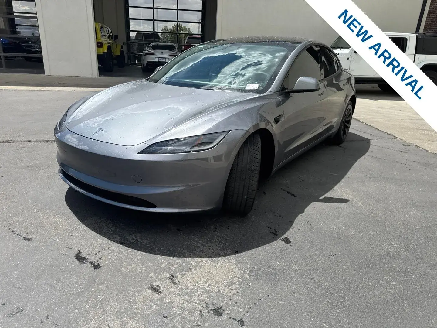 2025 Tesla Model 3 Long Range AWD photo 3