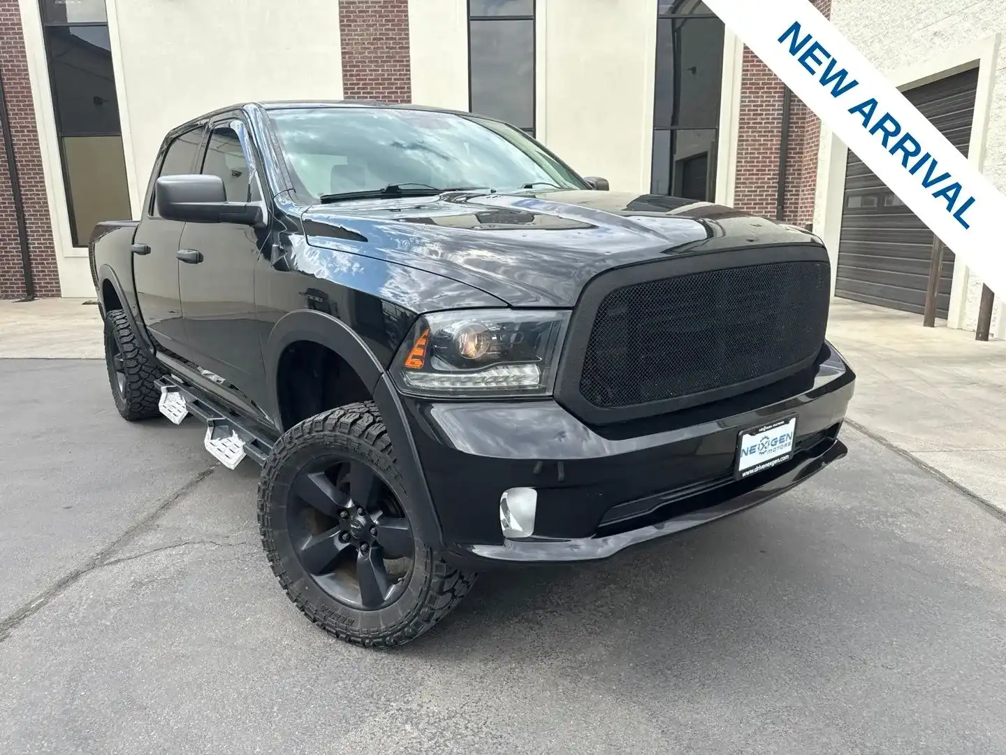2015 RAM 1500 Express 4x4 Crew Cab's photo