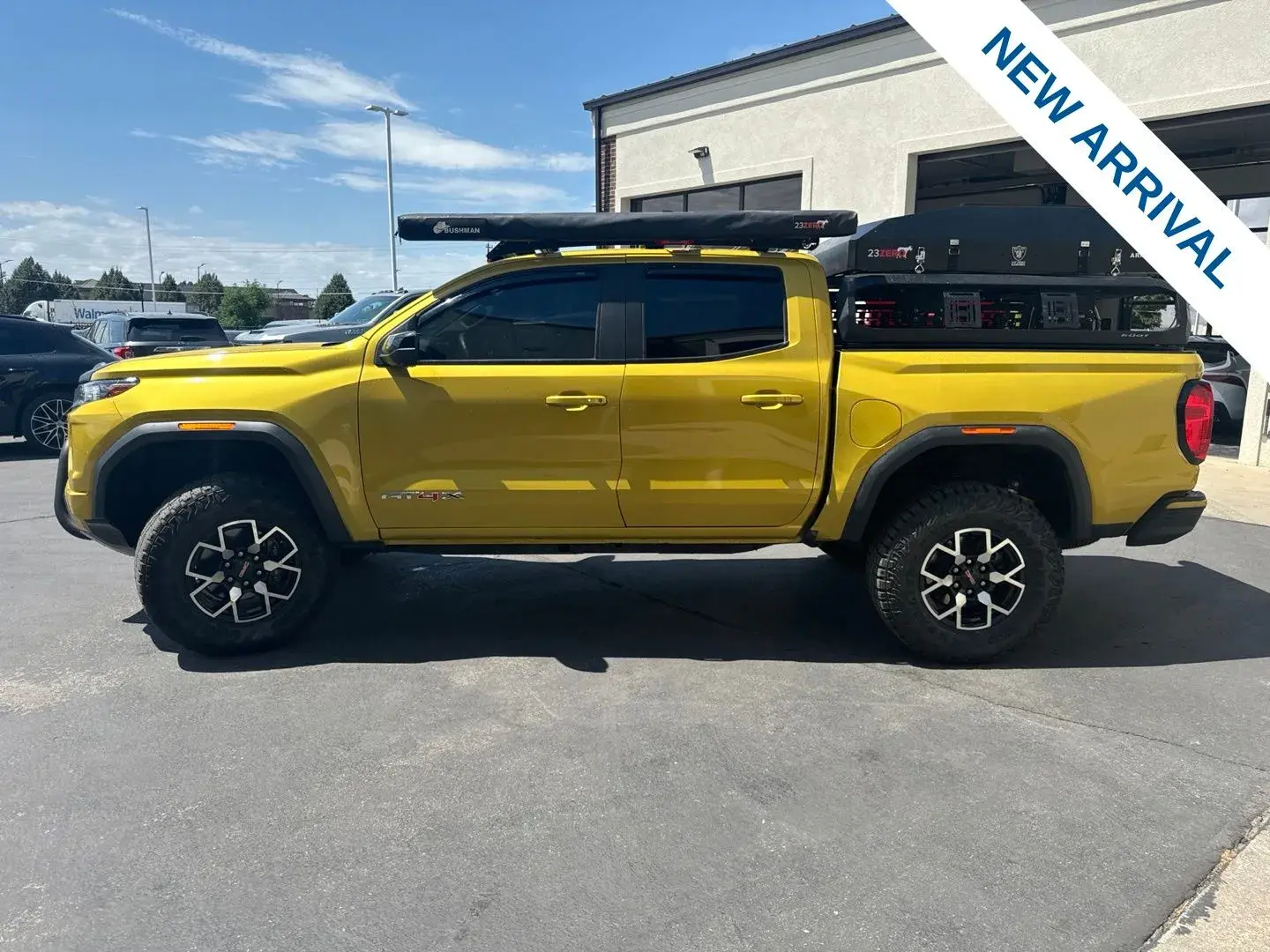 2023 GMC Canyon 4WD AT4X Crew Cab Short Box photo 4