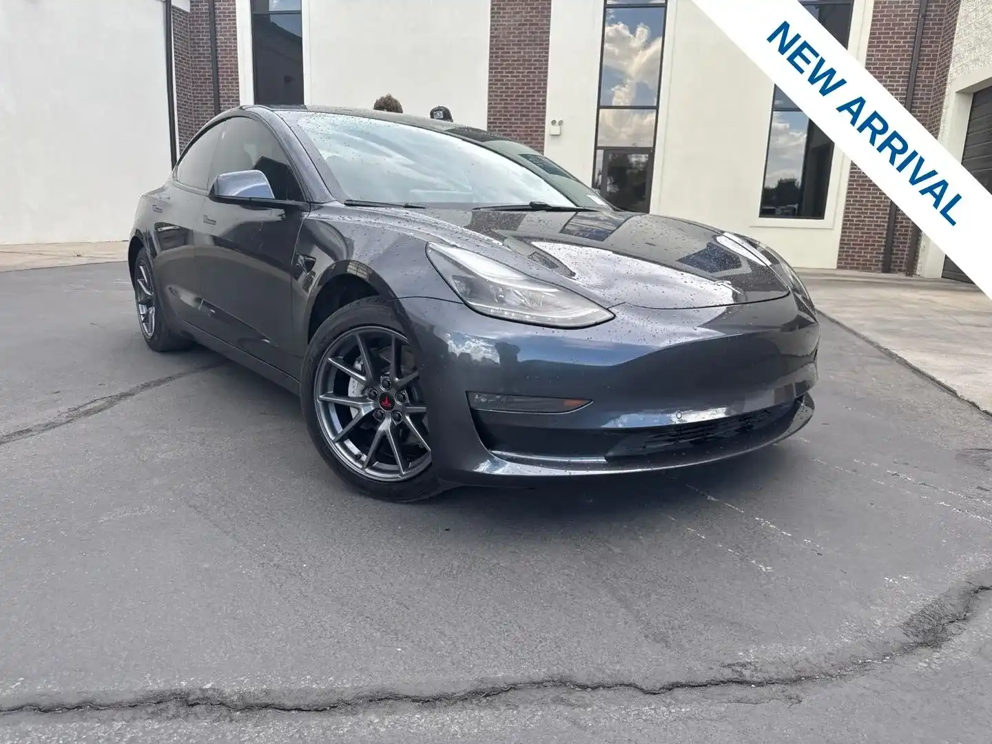 2021 Tesla Model 3 Long Range Dual Motor All-Wheel Drive's photo