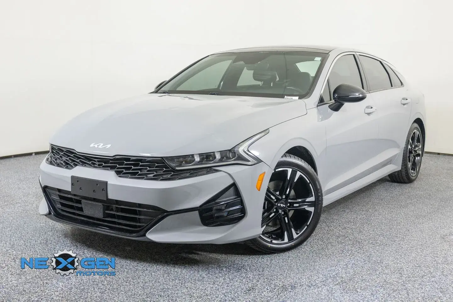 2022 Kia Optima GT-Line AWD photo 3