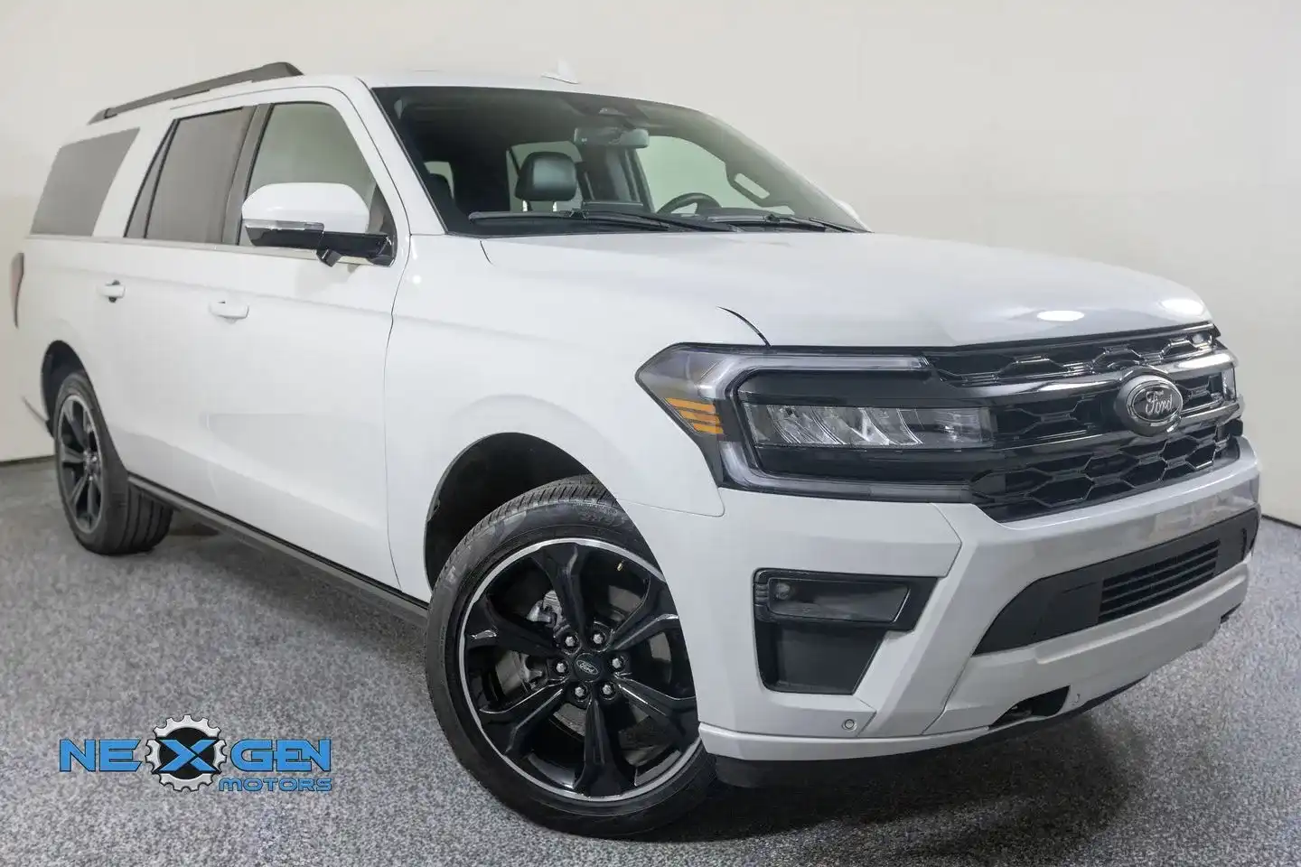 2024 Ford Expedition Limited 4WD MAX's photo
