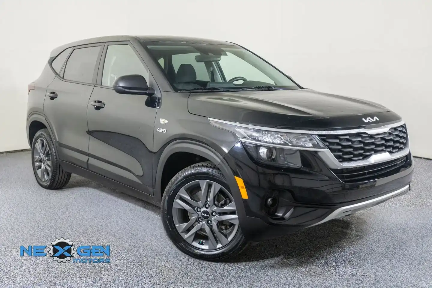 2023 Kia Seltos LX AWD's photo