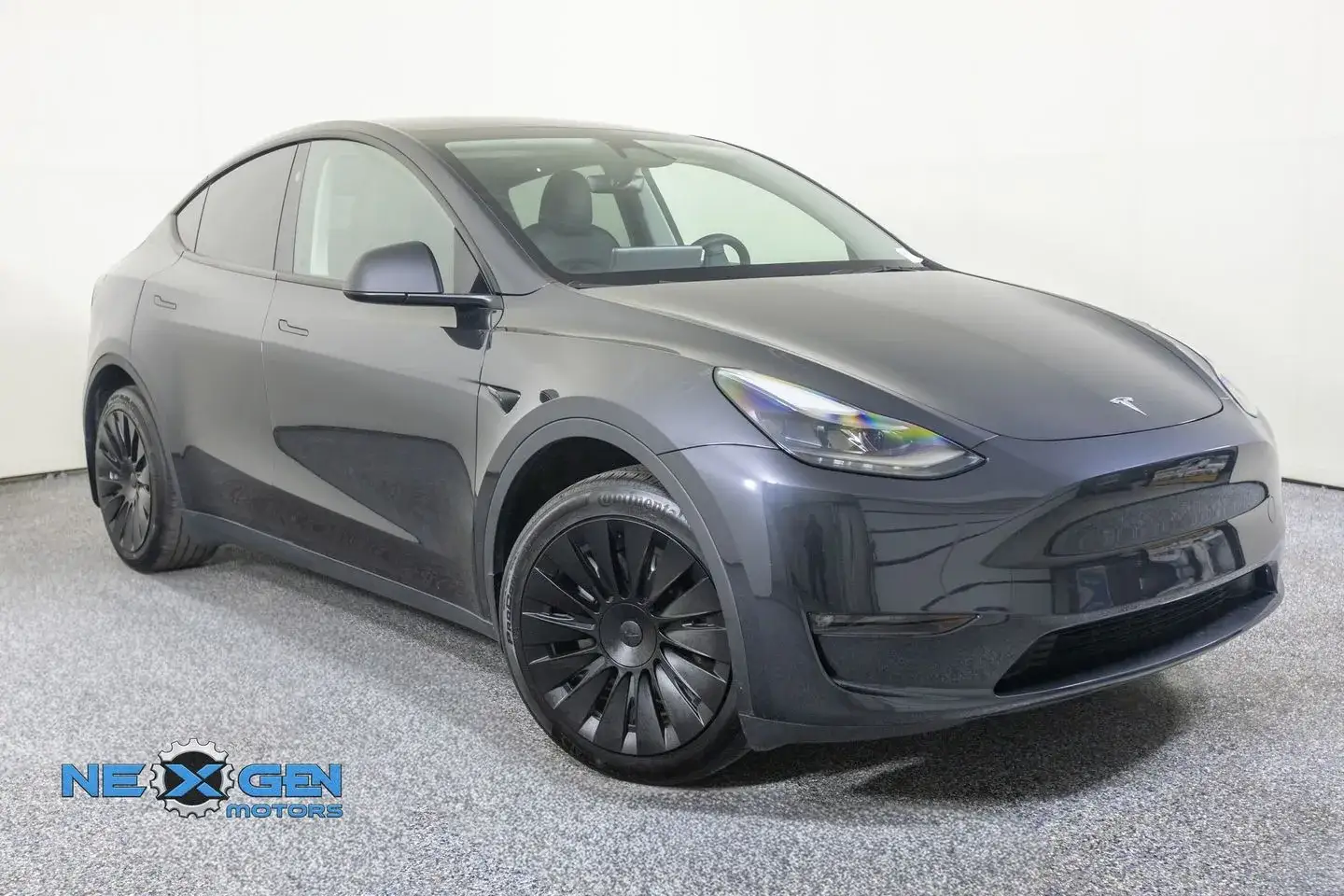 2024 Tesla Model Y Long Range Dual Motor AWD photo 1
