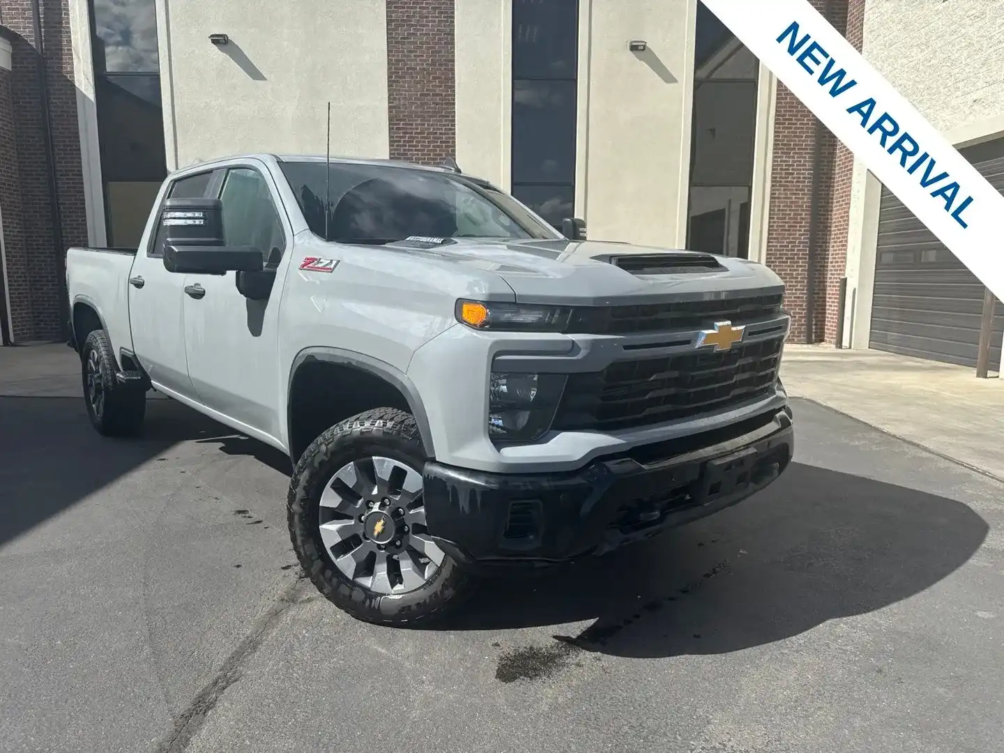 2025 Chevrolet Silverado HD Custom 4WD Crew Cab Standard Box's photo