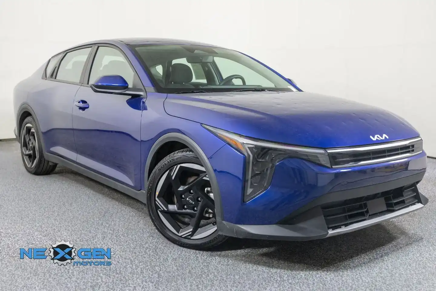 2025 Kia K4 EX Auto's photo