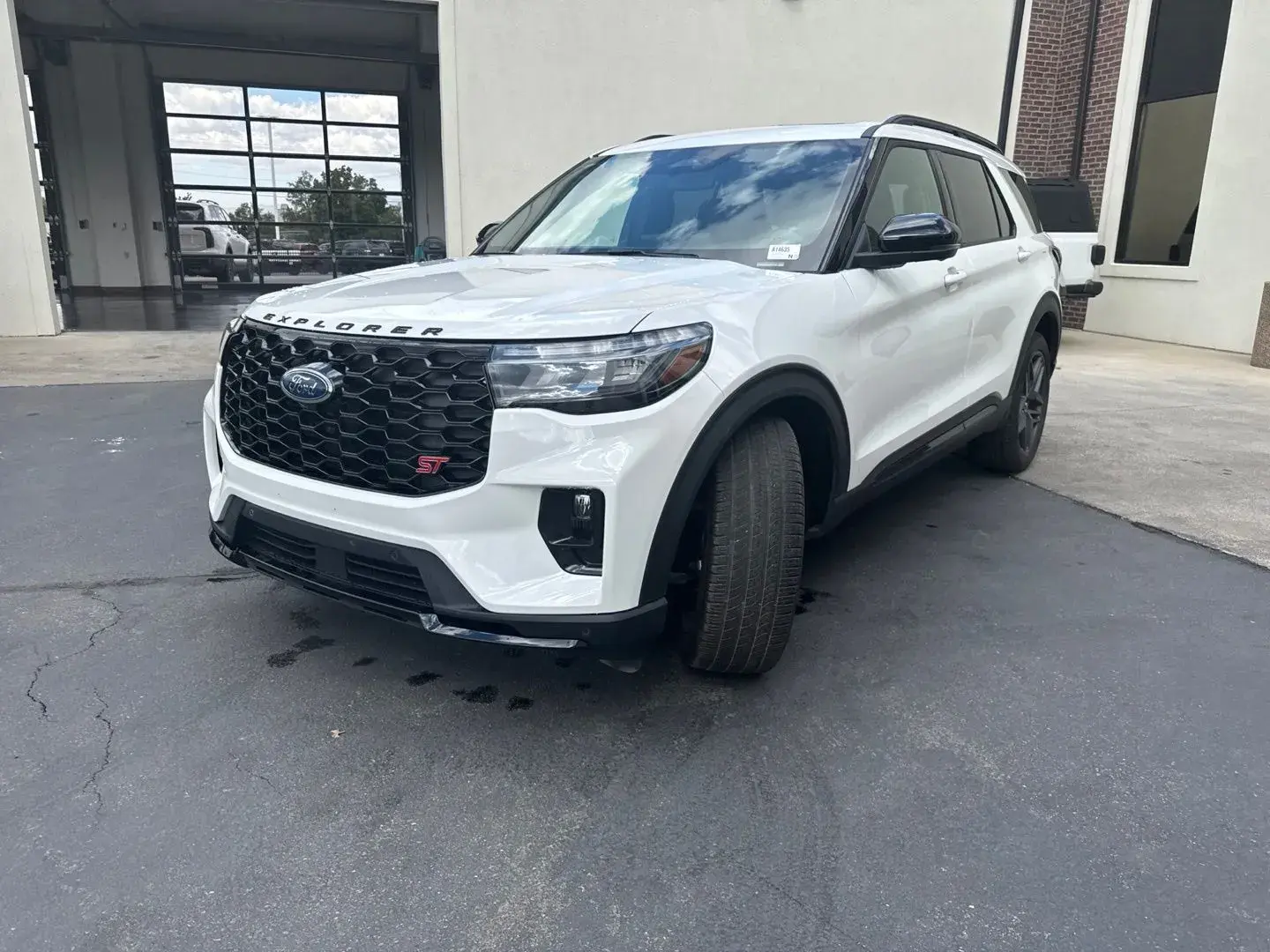 2026 Ford Explorer ST 4WD photo 4