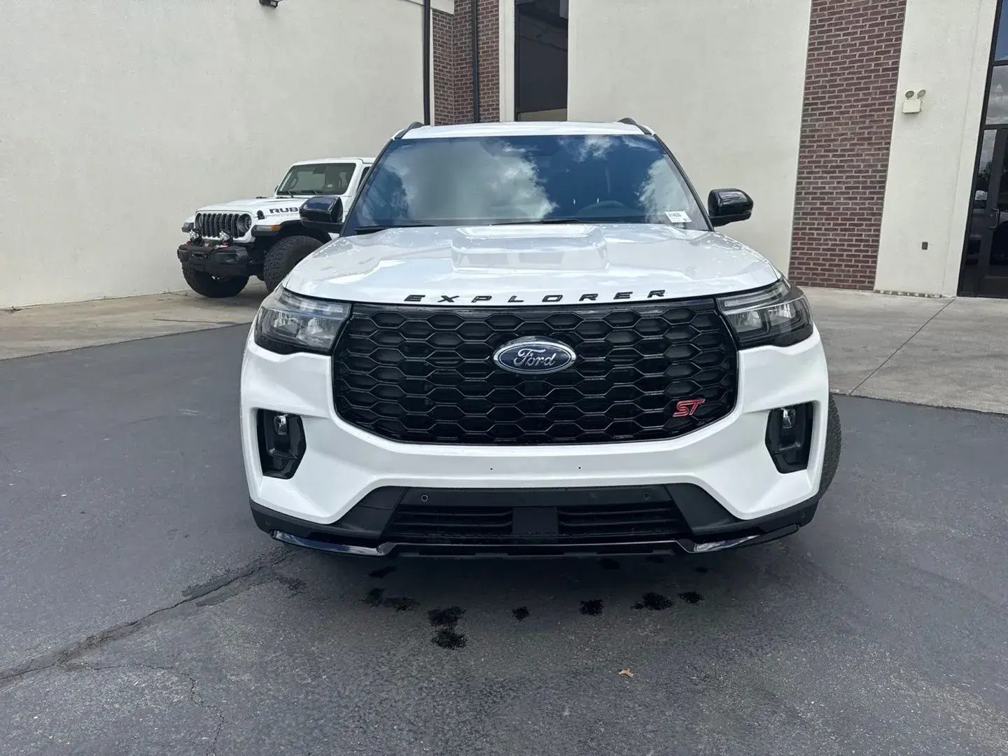 2026 Ford Explorer ST 4WD photo 3