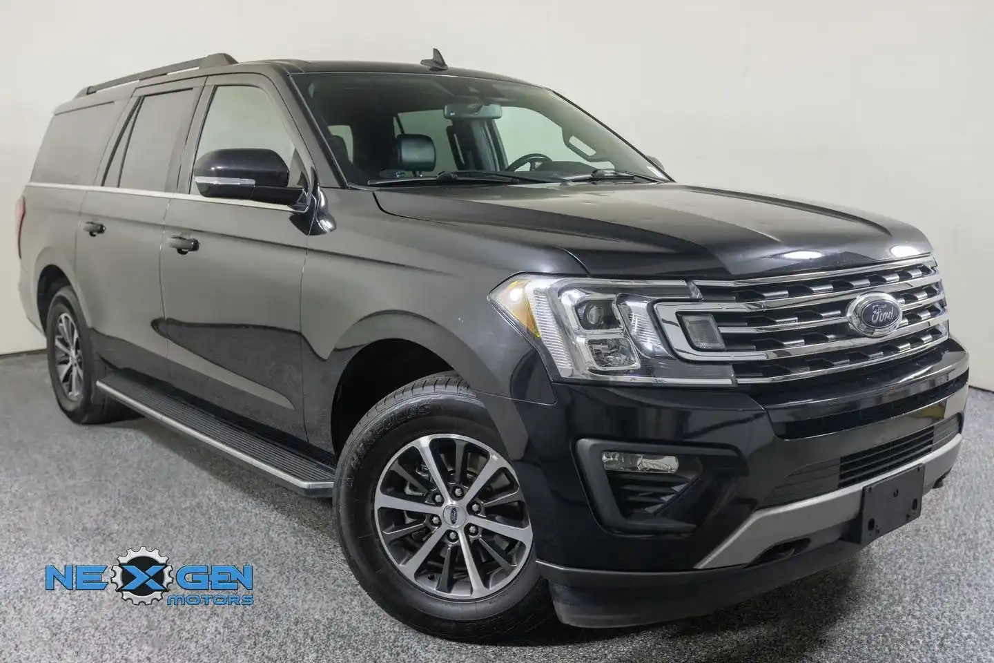 2021 Ford Expedition XLT 4WD MAX's photo