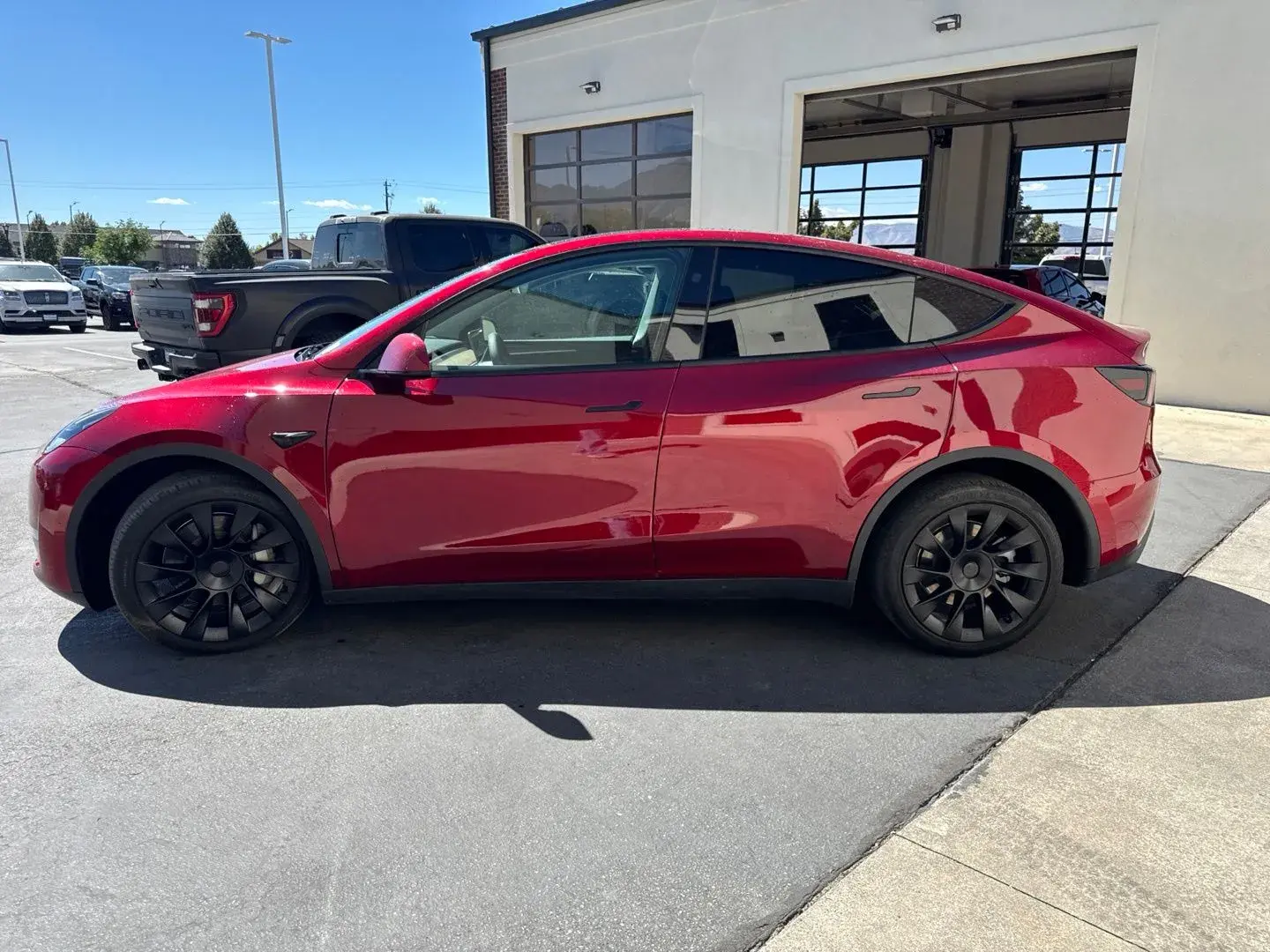 2024 Tesla Model Y Long Range Dual Motor AWD photo 5