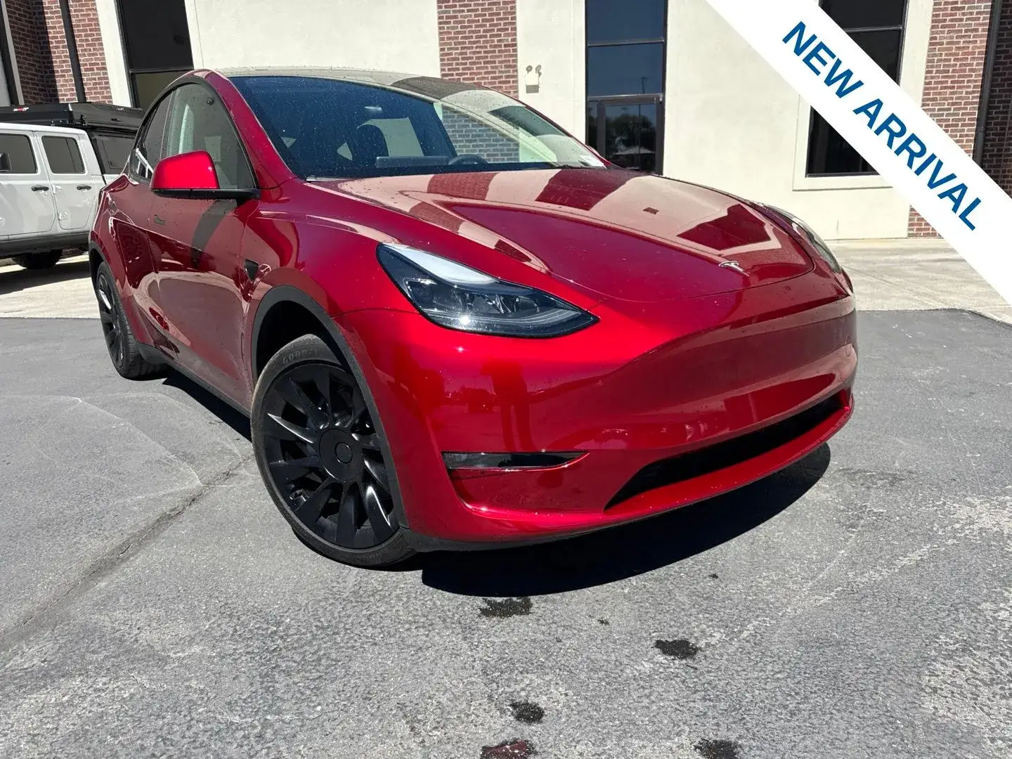 2024 Tesla Model Y Long Range Dual Motor AWD photo 1