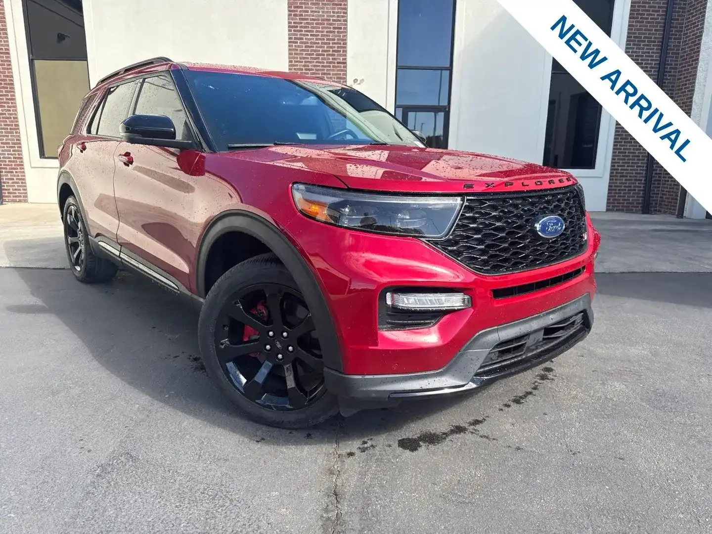 2023 Ford Explorer ST 4WD's photo