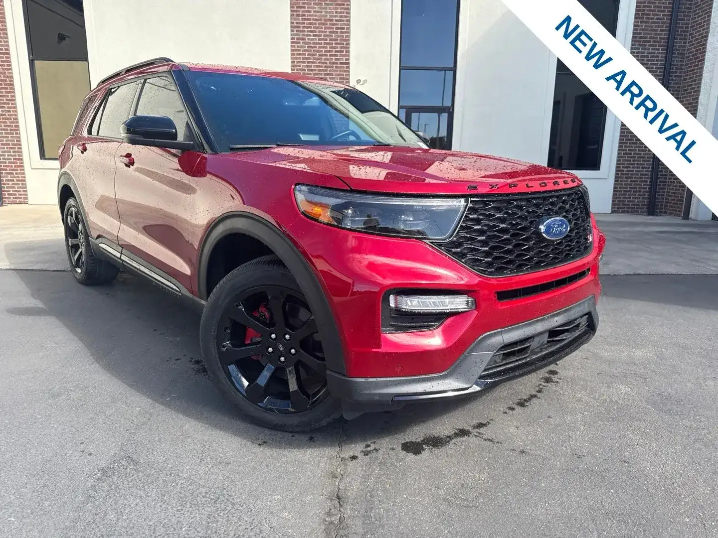 2023 Ford Explorer ST 4WD's photo