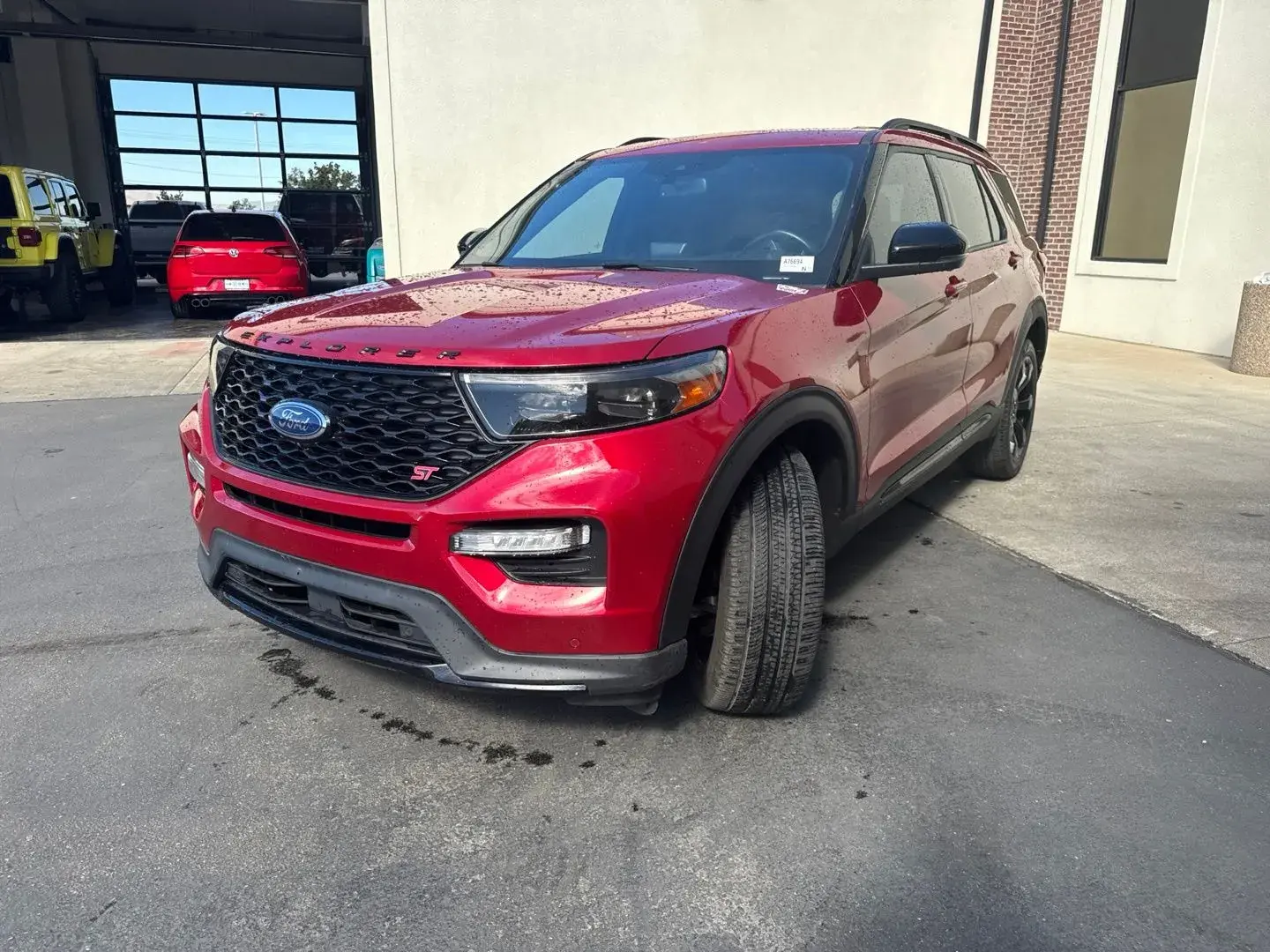 2023 Ford Explorer ST 4WD photo 4