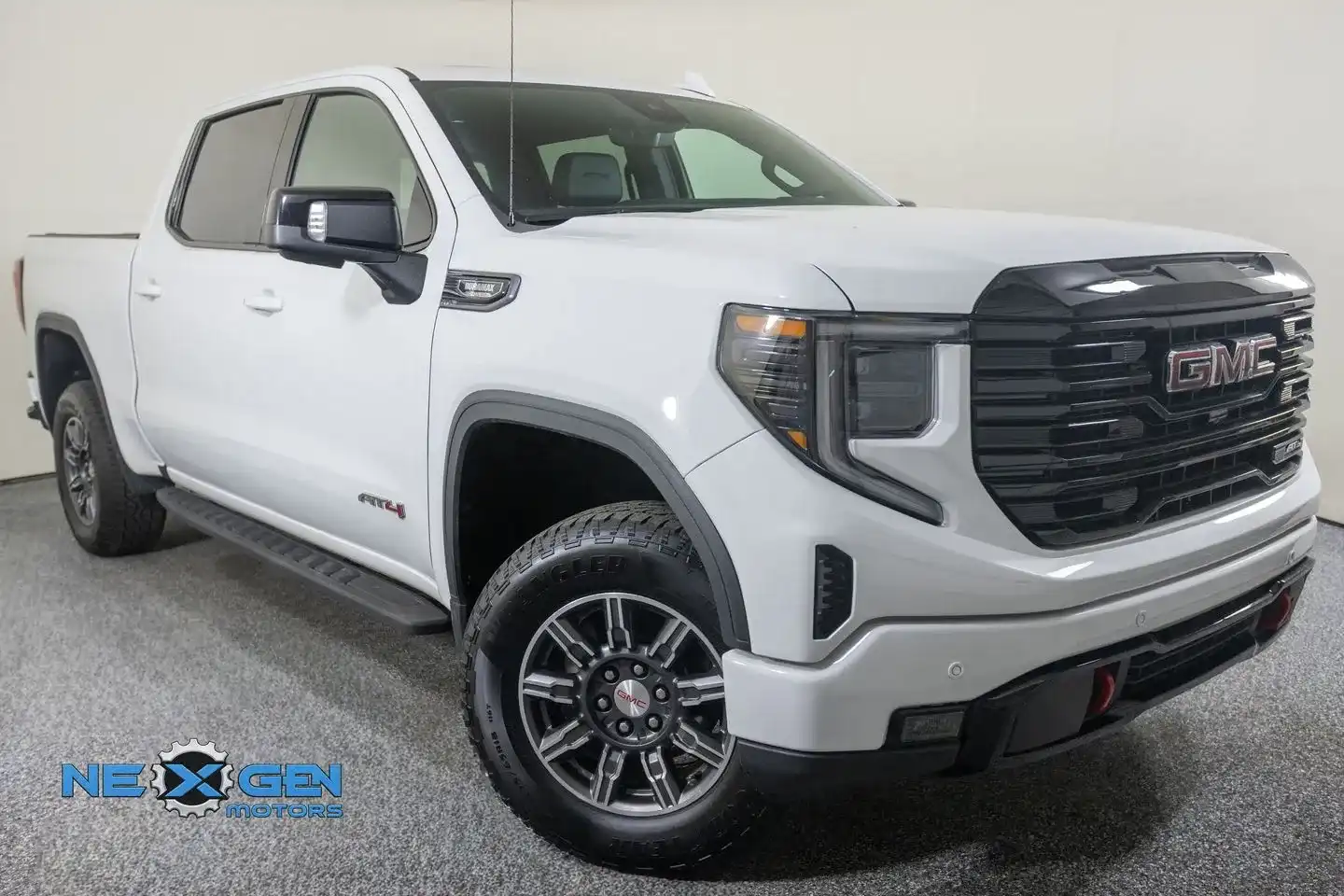 2024 GMC Sierra AT4 4WD Crew Cab Short Box's photo