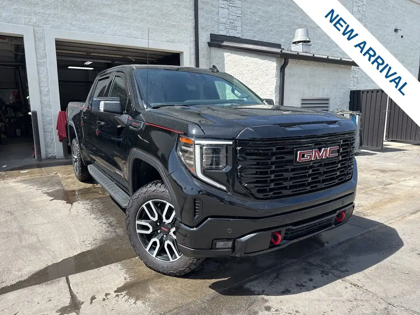 2022 GMC Sierra AT4 4WD Crew Cab Short Box's photo