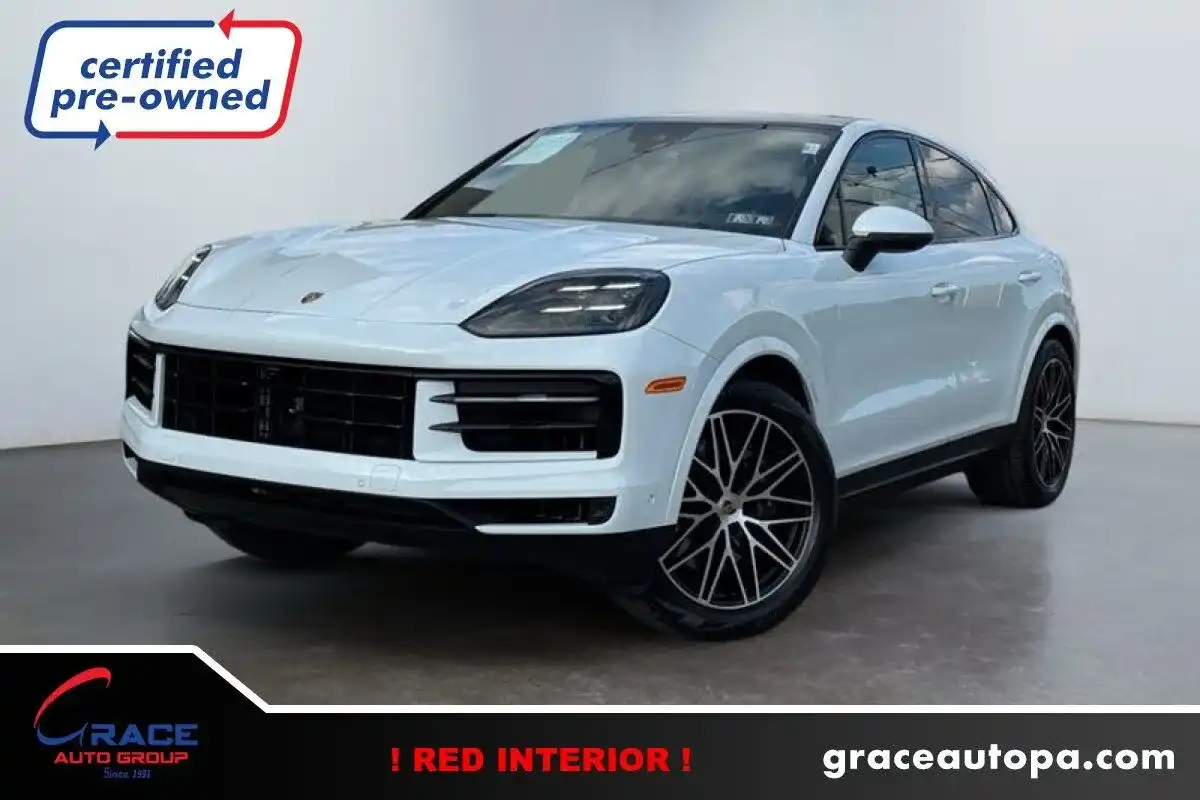 2024 Porsche Cayenne Base's photo