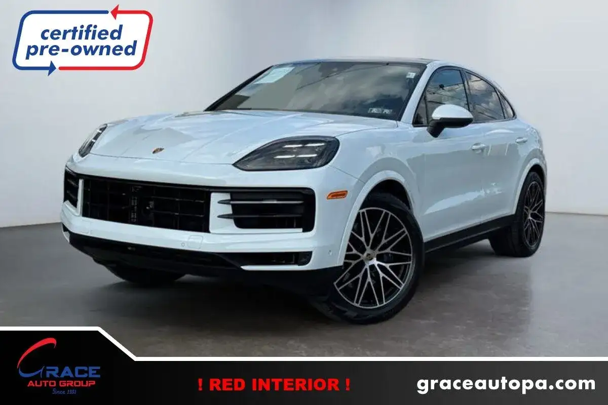 2024 Porsche Cayenne Base's photo