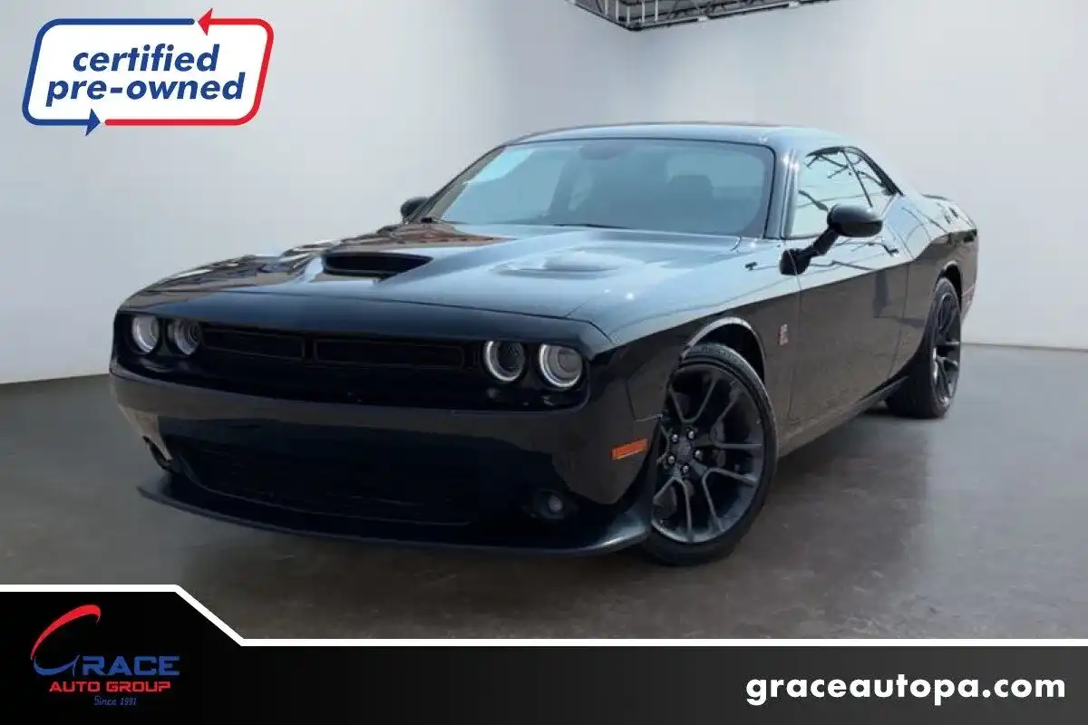 2022 Dodge Challenger R/T Scat Pack's photo