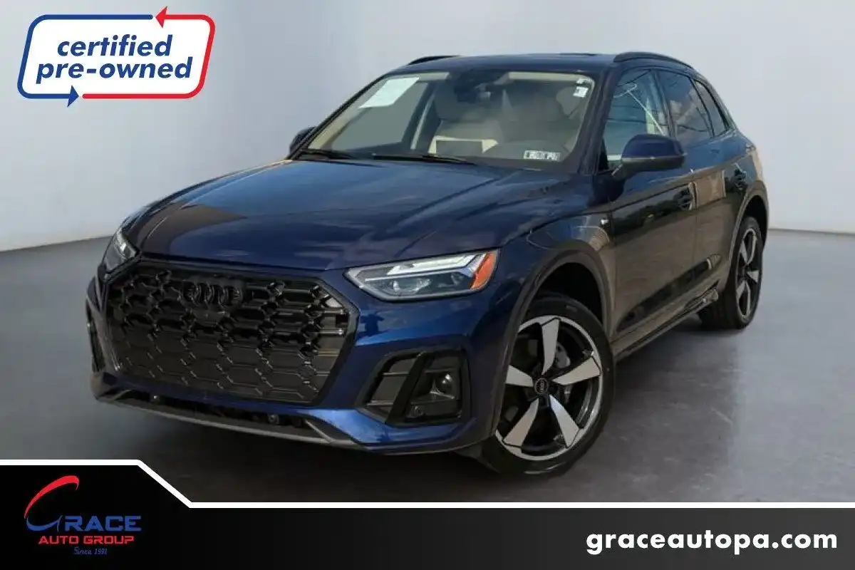 2023 Audi Q5 45 Premium Plus's photo
