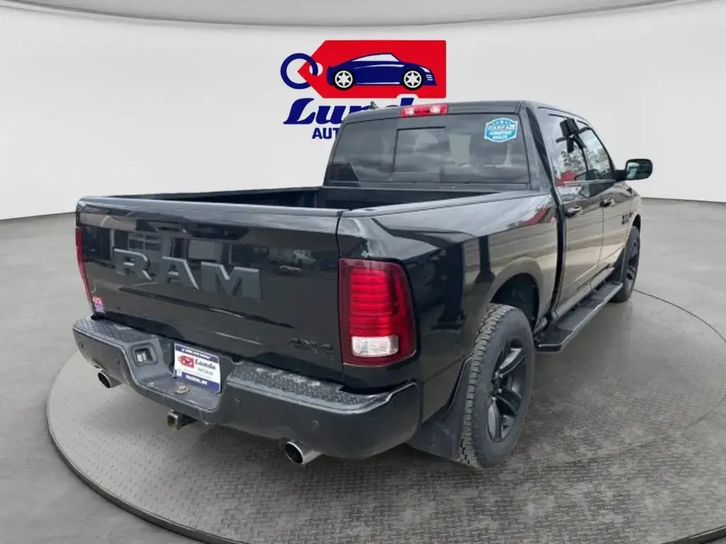 2018 RAM 1500 Night Edition Crew Cab 4x4 5'7" Box photo 4