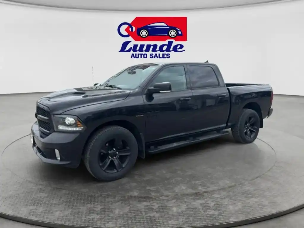 2018 RAM 1500 Night Edition Crew Cab 4x4 5'7" Box's photo