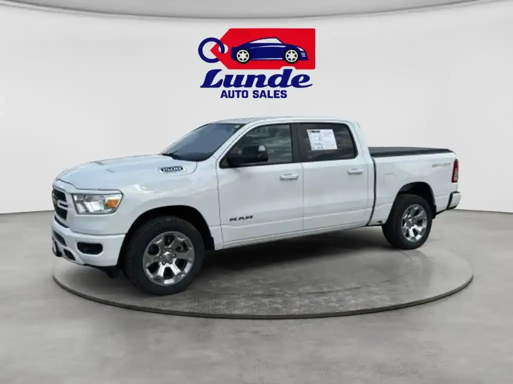 2023 RAM 1500 Big Horn/Lone Star 4x4 Crew Cab 5'7's photo