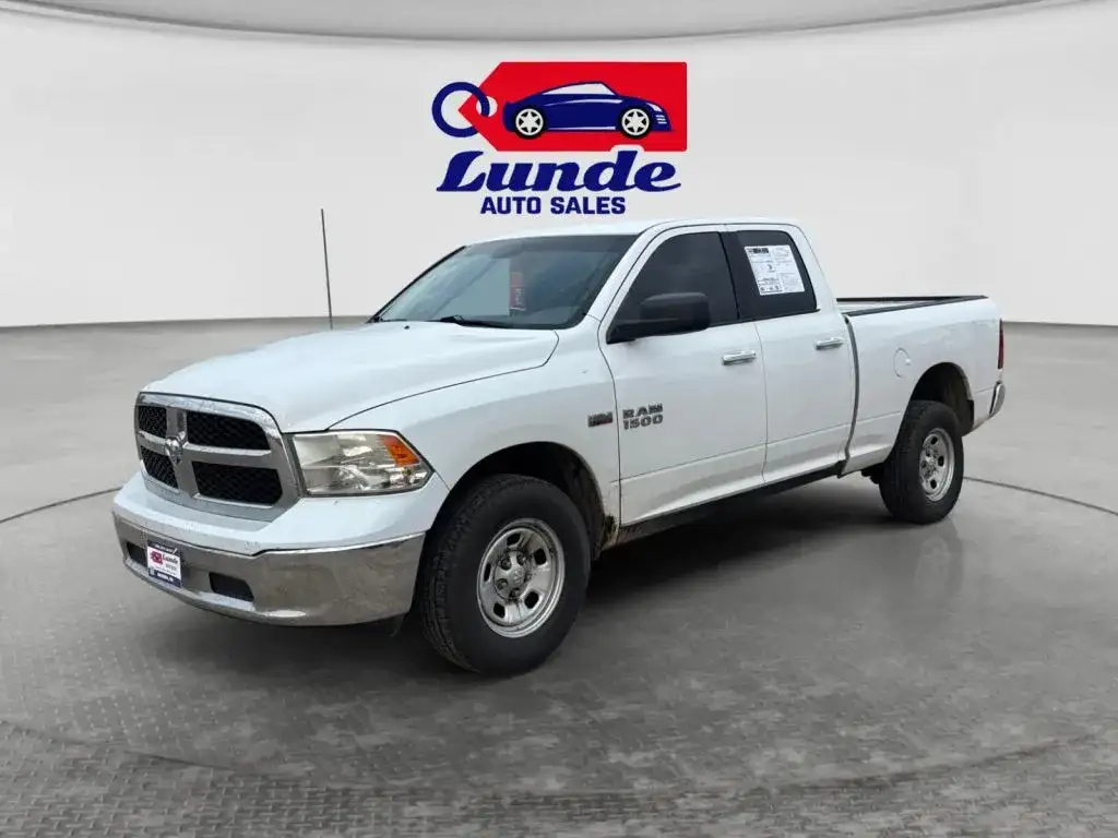 2017 RAM 1500 SLT 4x4 Quad Cab 6'4's photo
