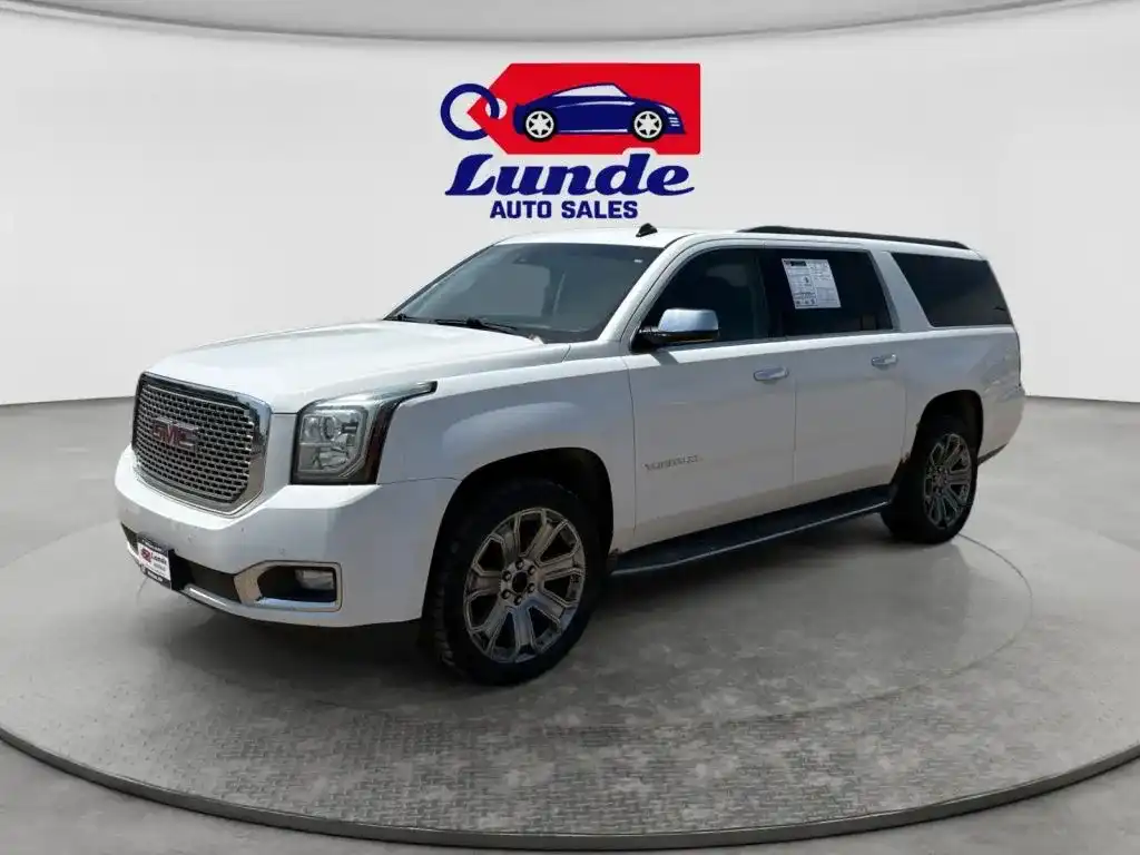 2015 GMC Yukon 4WD SLE's photo