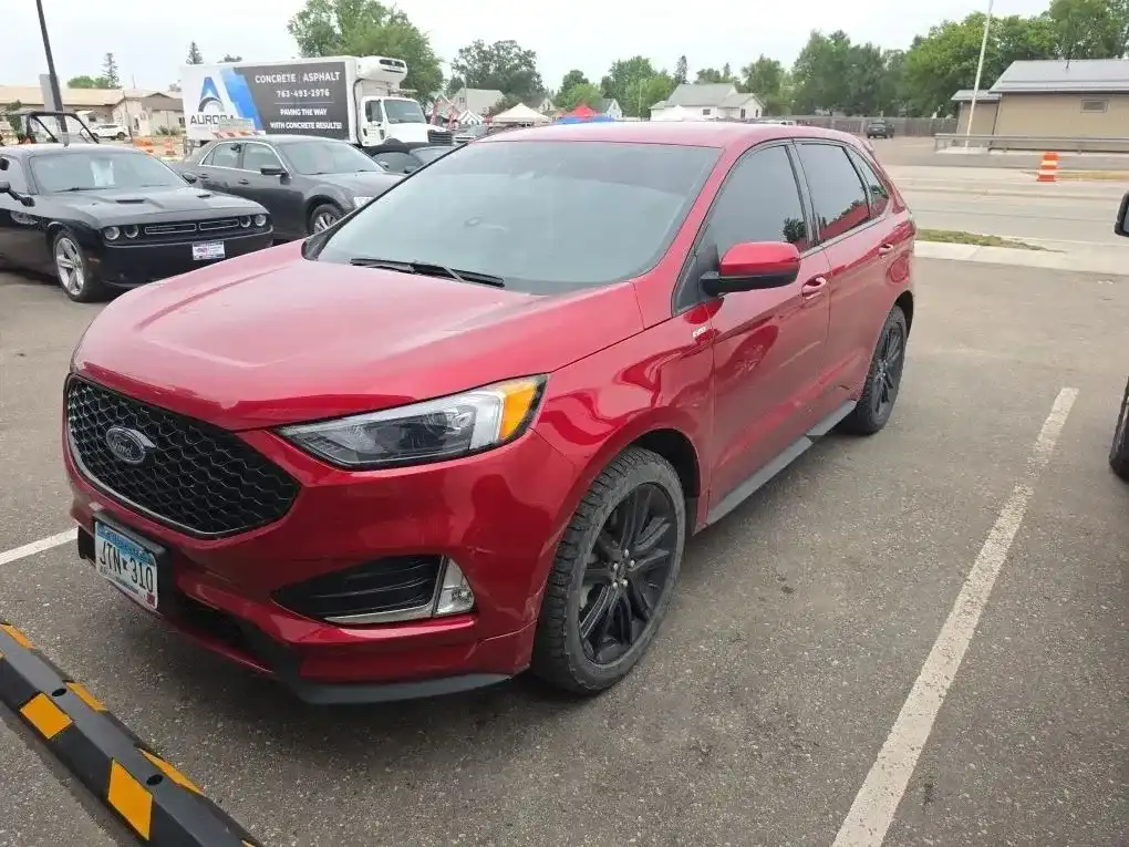 2021 Ford Edge ST-Line AWD's photo