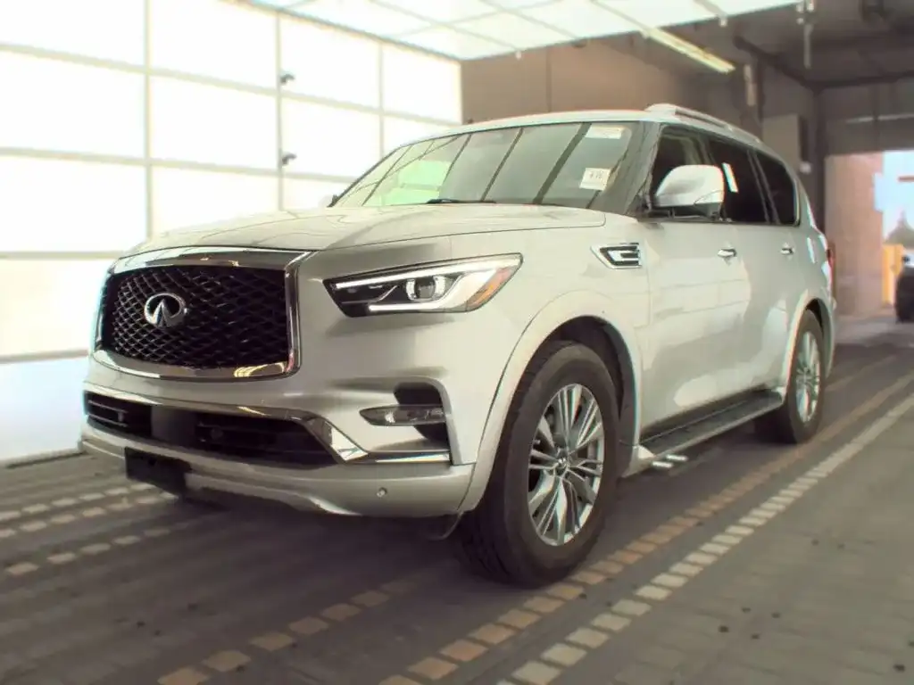 2021 INFINITI QX80's photo