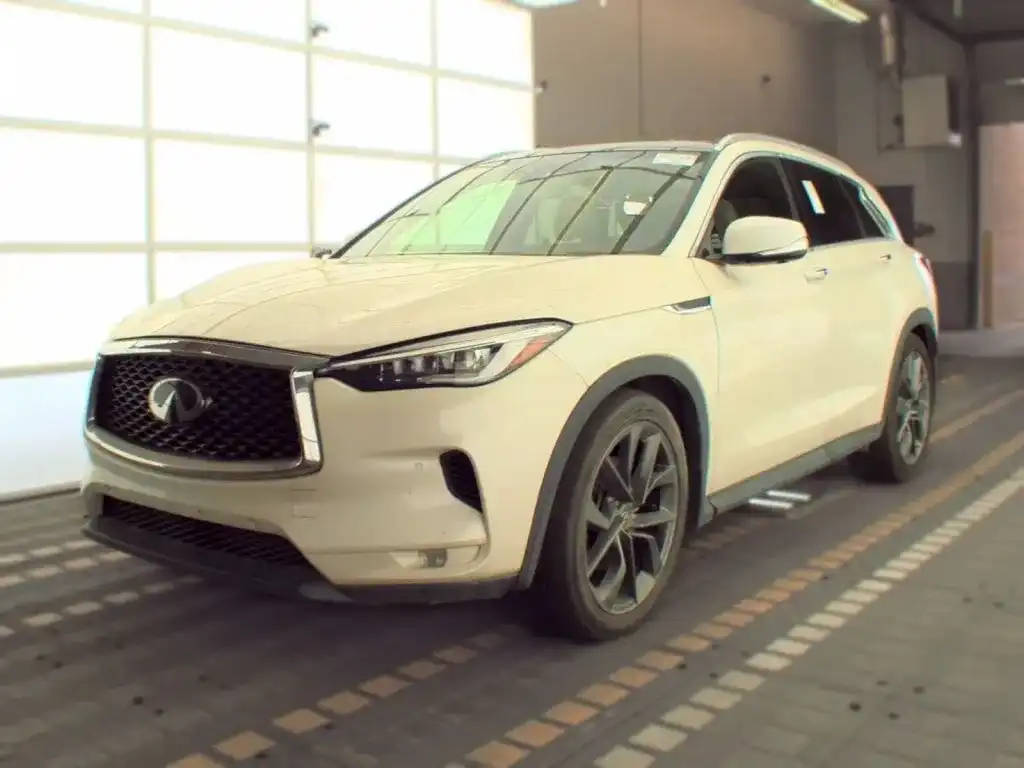 2019 INFINITI QX50 Essential AWD's photo