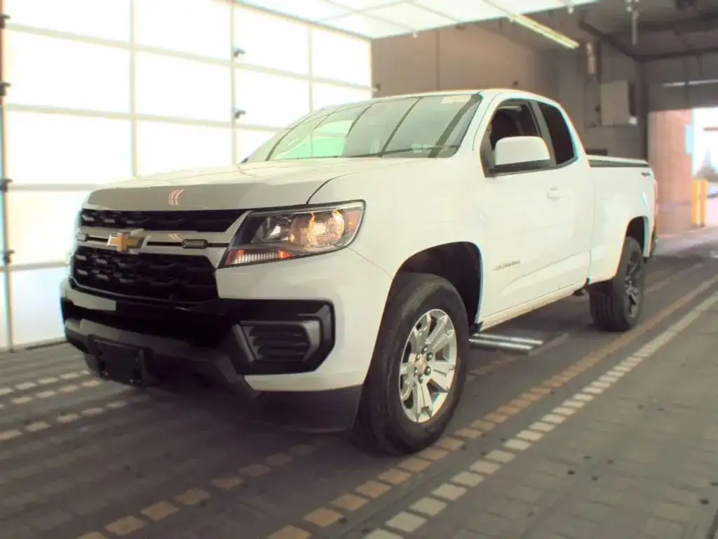 2022 Chevrolet Colorado LT 4WD Extended Cab's photo